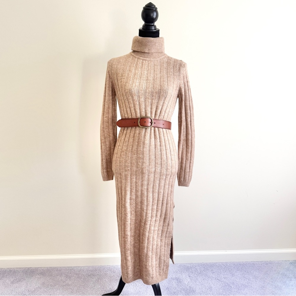 ASOS Knitted Sweater Dress – Size 4 business casual ribbed cozy